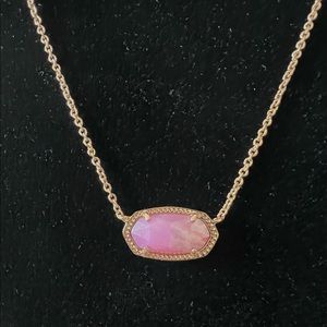 Kendra Scott Elisa Pink Mother Pearl pendant necklace in Rose gold color